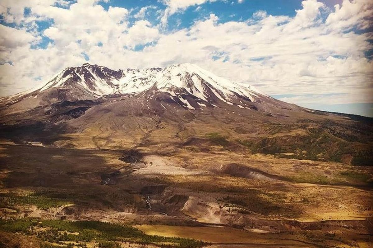 Mount Saint Helens National Monument tour from Seattle.